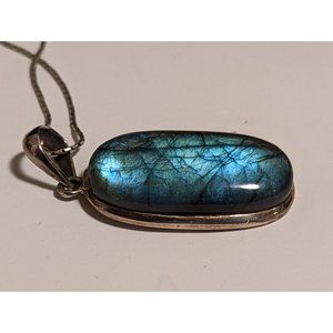 Sterling Silver Necklace with Labradorite Cabochon Pendant